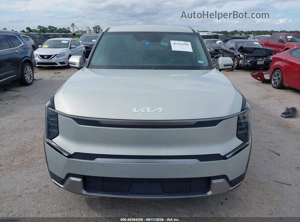 KNDAB5S16R6020443 2024 KIA EV9 Silver Widok zestawu wskaźników