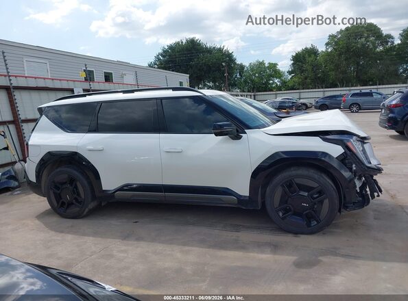 KNDAEFS50R6033382 2024 KIA EV9 White Widok wnętrza 360 stopni