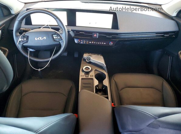 KNDC34LA2R5205108 2024 KIA EV6 Red Dashboard view