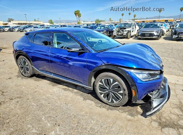 KNDC34LA7R5198348 2024 KIA EV6 Blue Delantero derecho