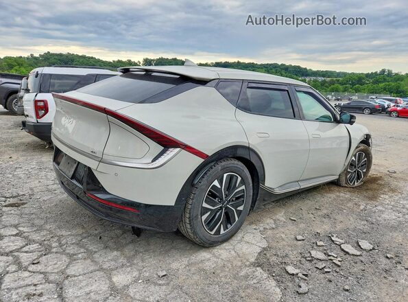 KNDC3DLC3N5043064 2022 KIA EV6 Бежевый Задняя правая четверть