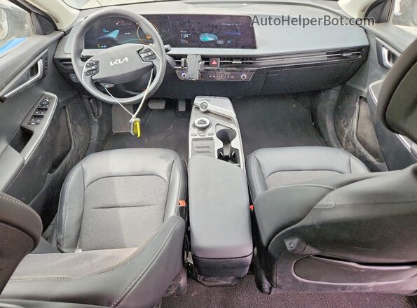 KNDC3DLC4R5205516 2024 KIA EV6 Charcoal Vista del salpicadero