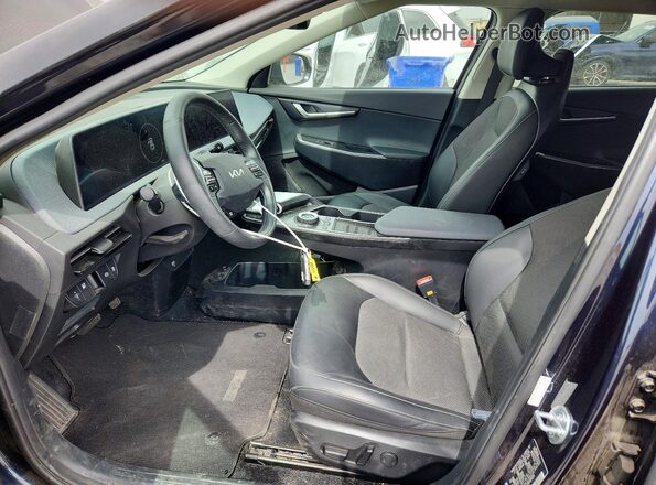 KNDC3DLC4R5205516 2024 KIA EV6 Charcoal Vista interior delantera