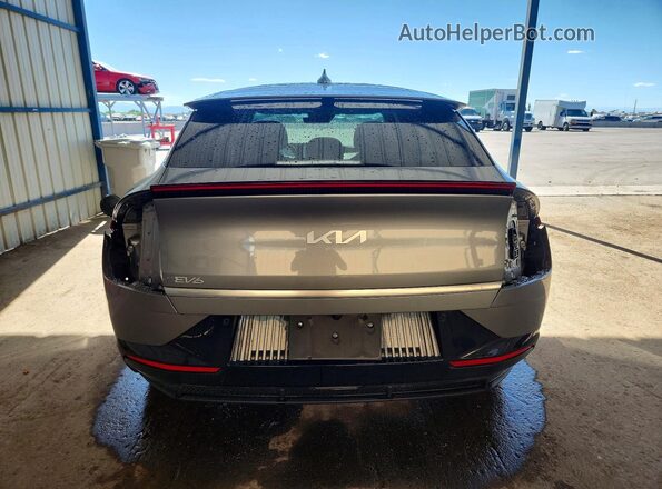KNDC3DLC6R5192249 2024 KIA EV6 Серебряный Вид сзади