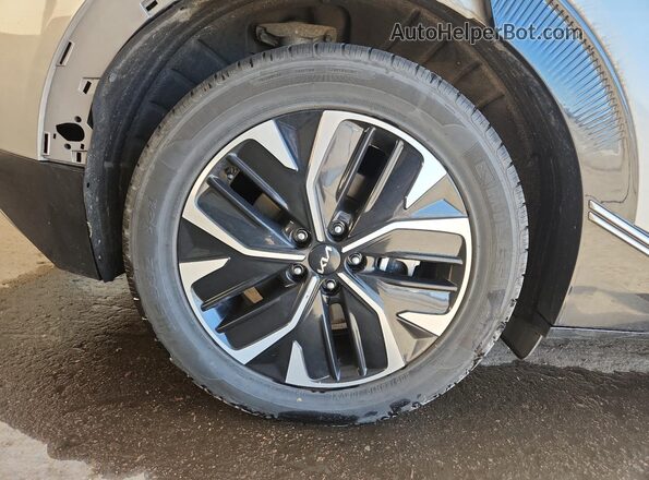 KNDC3DLC6R5192249 2024 KIA EV6 Серебряный 