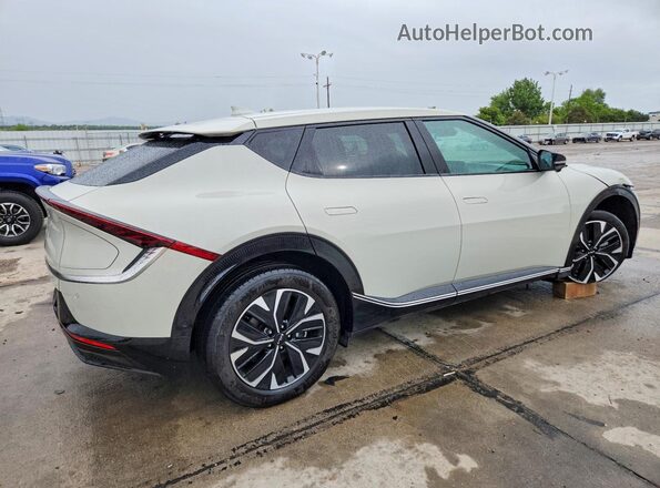 KNDC3DLC7R5620927 2024 KIA EV6 Бежевый Задняя правая четверть