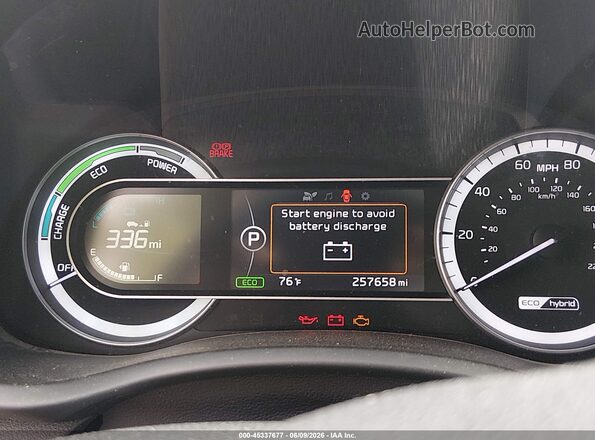 KNDCB3LC1J5123972 2018 KIA NIRO Gray Вид задніх сидінь