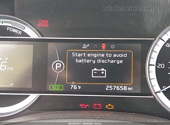 KNDCB3LC1J5123972 2018 KIA NIRO Gray 