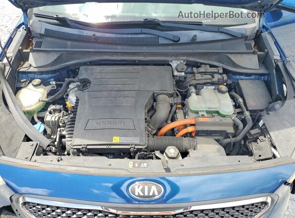 KNDCB3LC2H5093438 2017 KIA NIRO Blue Engine compartment view