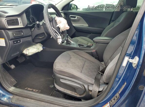 KNDCB3LC2H5093438 2017 KIA NIRO Blue Front interior view