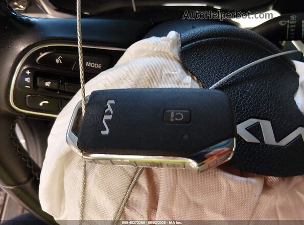 KNDCB3LC2N5506342 2022 KIA NIRO Серый Вид панели приборов