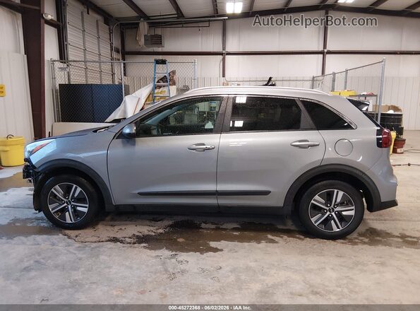 KNDCB3LC2N5506342 2022 KIA NIRO Серый 