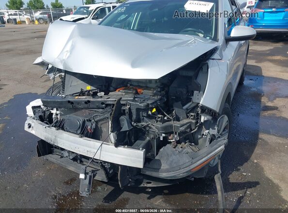 KNDCB3LC3K5265984 2019 KIA NIRO Серебряный Вид спереди