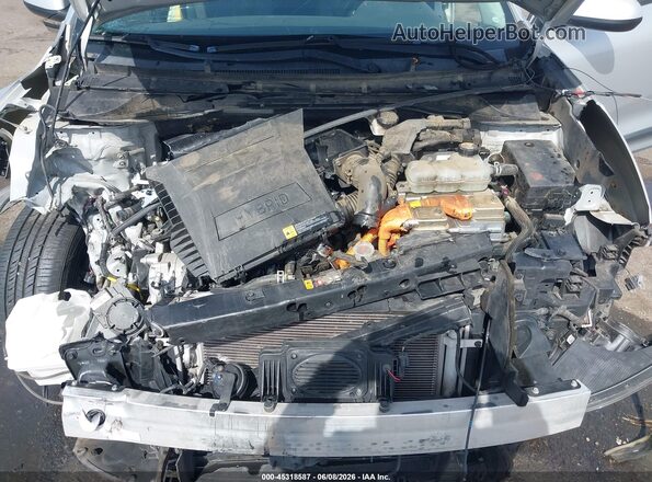 KNDCB3LC3K5265984 2019 KIA NIRO Серебряный Вид сзади