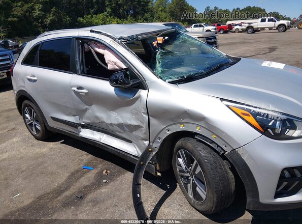 KNDCB3LC3L5439425 2020 KIA NIRO Silver წინა ხედი