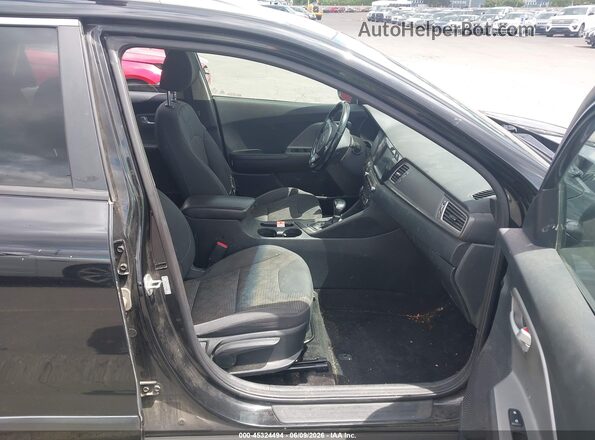 KNDCB3LC4H5084448 2017 KIA NIRO Черный Вид салона спереди