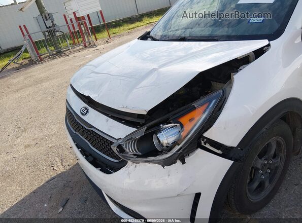 KNDCB3LC4K5291526 2019 KIA NIRO Белый Вид спереди