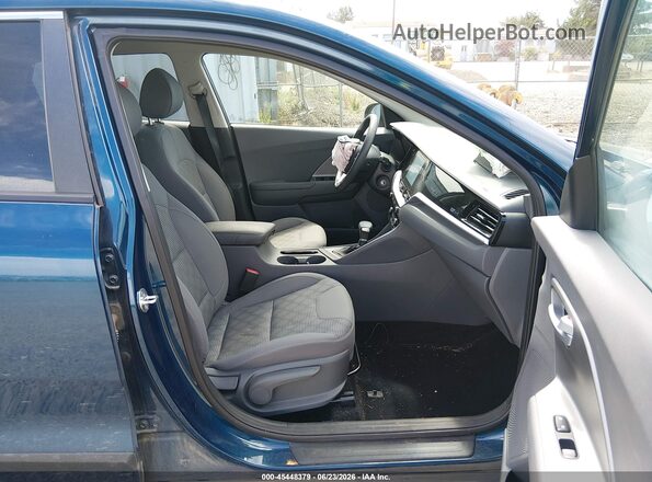 KNDCB3LC4L5361690 2020 KIA NIRO Blue Front interior view