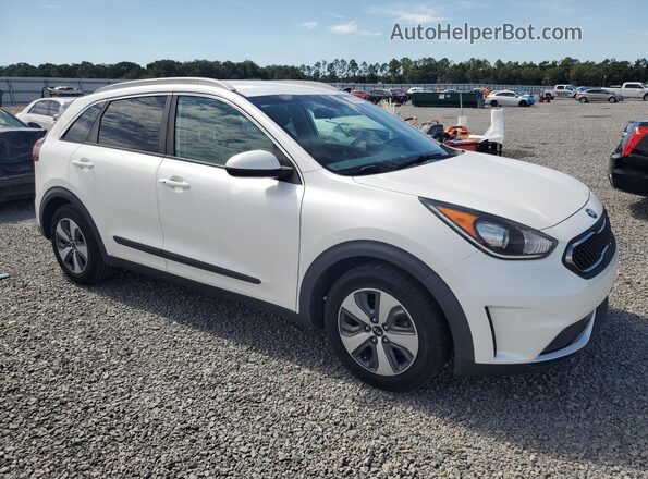 KNDCB3LC5H5055895 2017 KIA NIRO White 