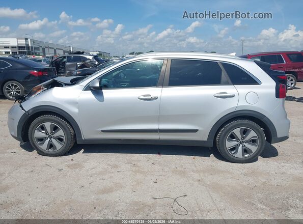 KNDCB3LC5K5257546 2019 KIA NIRO Silver Вид задньої частини салону