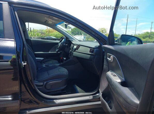 KNDCB3LC6J5210296 2018 KIA NIRO Черный Вид салона спереди