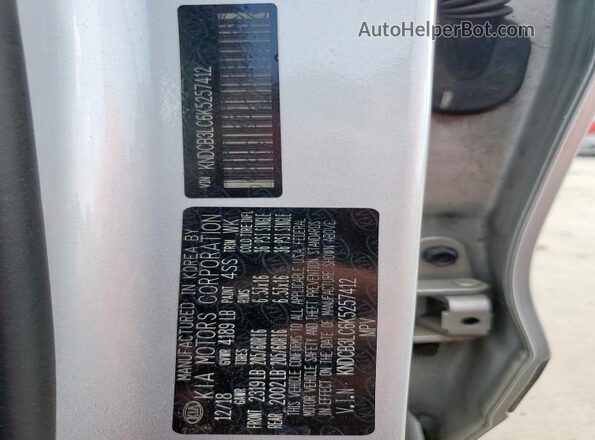 KNDCB3LC6K5257412 2019 KIA NIRO Silver VIN sticker view