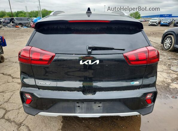 KNDCB3LC6N5530126 2022 KIA NIRO Black 