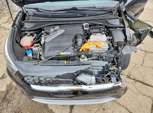 KNDCB3LC6N5530126 2022 KIA NIRO Black 