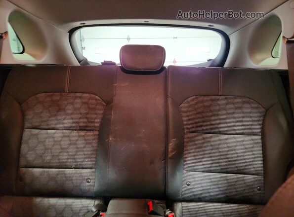 KNDCB3LC6N5540459 2022 KIA NIRO Silver Rear seats view