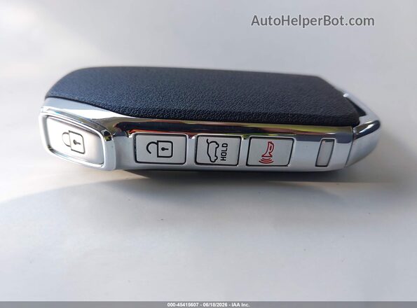 KNDCB3LC7L5422417 2020 KIA NIRO Синий Вид панели приборов