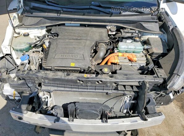 KNDCB3LC8K5353753 2019 KIA NIRO White 