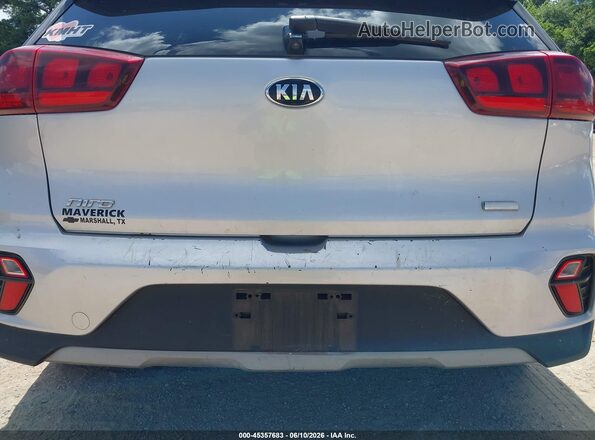 KNDCB3LC8M5463771 2021 KIA NIRO Silver Вид спереду