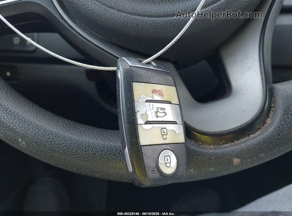 KNDCB3LC9K5242225 2019 KIA NIRO Dark Blue Widok deski rozdzielczej