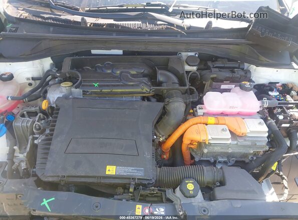 KNDCB3LC9N5535126 2022 KIA NIRO Белый Вид сзади