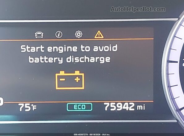 KNDCB3LC9N5535126 2022 KIA NIRO Белый 