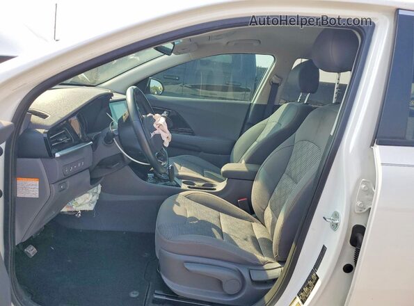 KNDCB3LCXM5468678 2021 KIA NIRO White Widok wnętrza z przodu