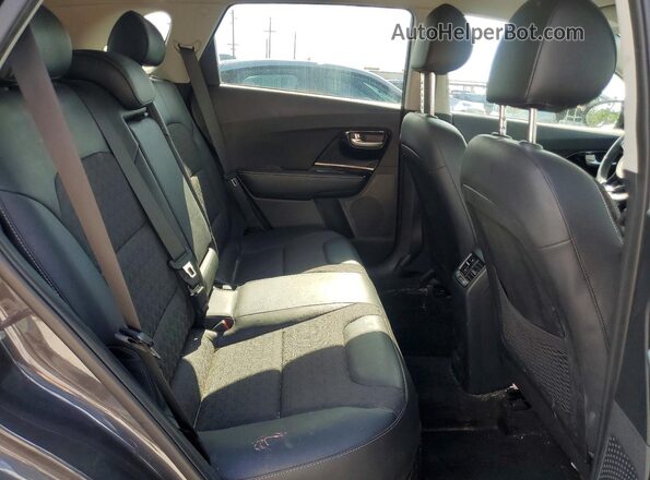 KNDCC3LC0J5141196 2018 KIA NIRO Gray Вид задньої частини салону