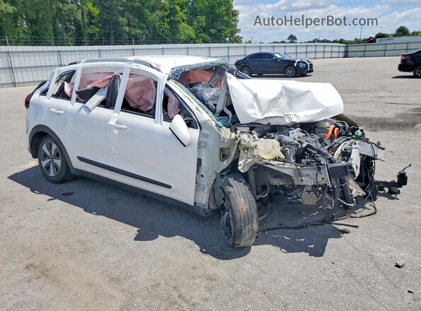 KNDCC3LC1J5110569 2018 KIA NIRO Белый Передняя правая четверть