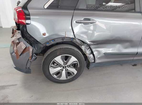 KNDCC3LC4J5108539 2018 KIA NIRO Gray Widok z przodu