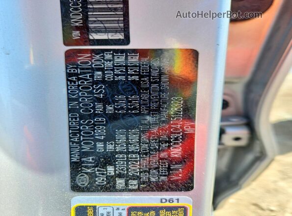 KNDCC3LC4J5128323 2018 KIA NIRO Silver 
