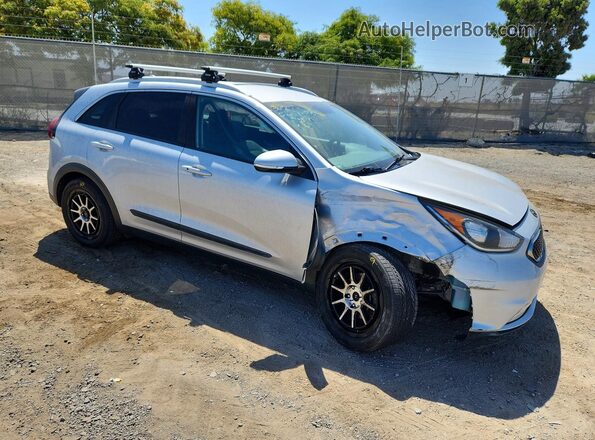 KNDCC3LC4J5128323 2018 KIA NIRO Silver 