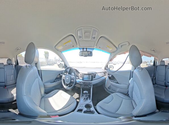 KNDCC3LC4J5128323 2018 KIA NIRO Silver 
