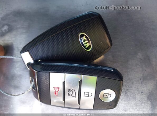 KNDCC3LC5J5143378 2018 KIA NIRO Red Widok deski rozdzielczej