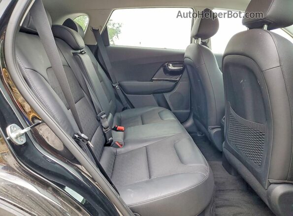 KNDCC3LC6J5122992 2018 KIA NIRO Black 