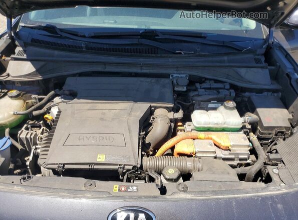 KNDCC3LC6J5149562 2018 KIA NIRO Gray Սալոնի հետևի տեսք