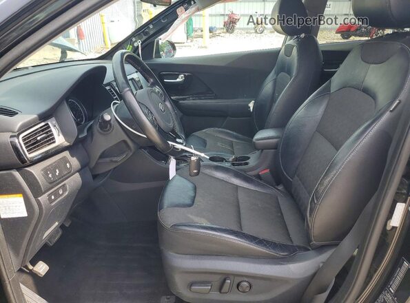 KNDCC3LC7H5056849 2017 KIA NIRO Black წინა სალონის ხედი