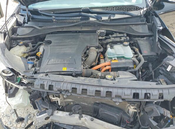 KNDCC3LC7H5056849 2017 KIA NIRO Black ძრავის განყოფილების ხედი