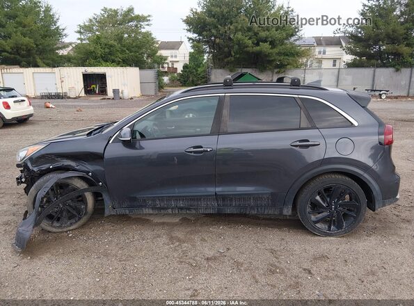 KNDCC3LC9J5152343 2018 KIA NIRO Gray 