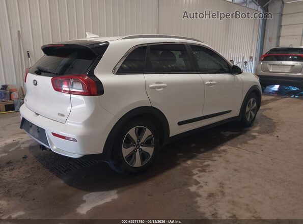 KNDCC3LCXK5219940 2019 KIA NIRO White Rear right