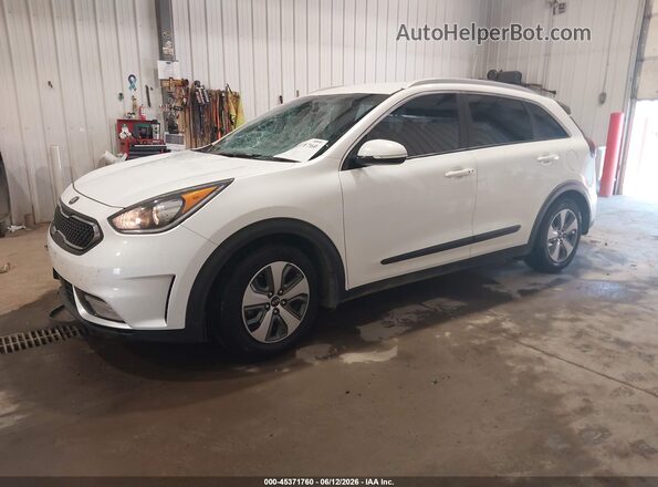 KNDCC3LCXK5219940 2019 KIA NIRO White Front left